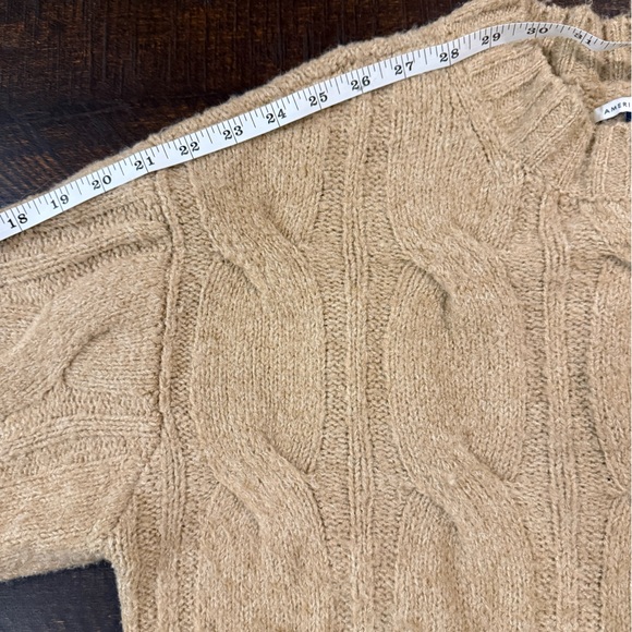 American Eagle Cable Knit Sweater Beige Tan Oversized Cozy Crewneck M - Picture 6 of 8